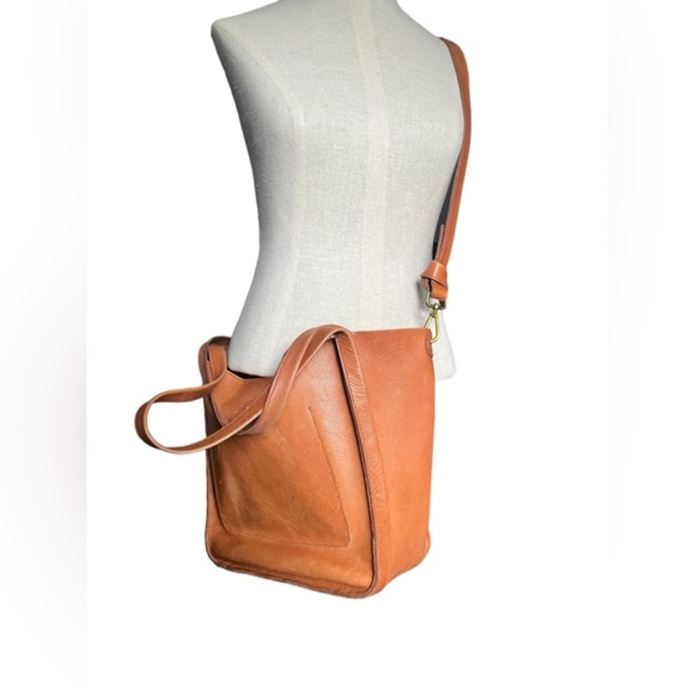 Madewell Sydney Genuine Leather Tote in Burnished Caramel